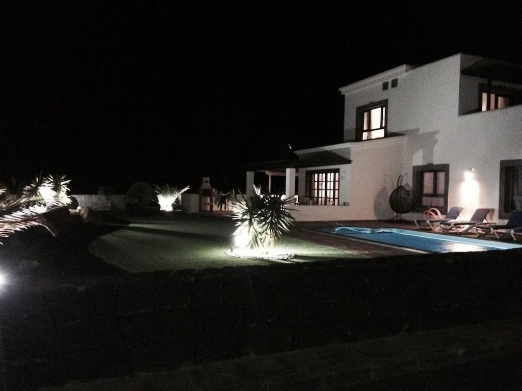 Luxury 3Bed Villa With Heated Private Pool, Full Sky And Free Wifi ปลายาบลังกา ภายนอก รูปภาพ